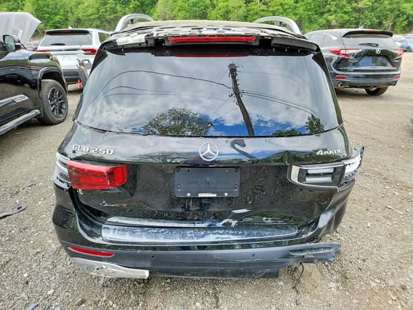 2025 MERCEDES-BENZ GLB GLB250 4MATIC