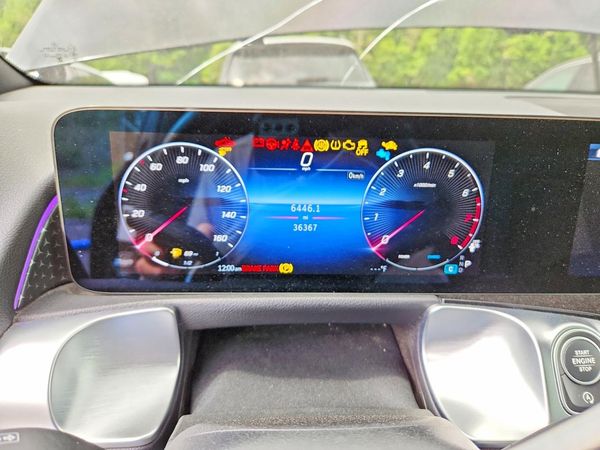 2025 MERCEDES-BENZ GLB GLB250 4MATIC