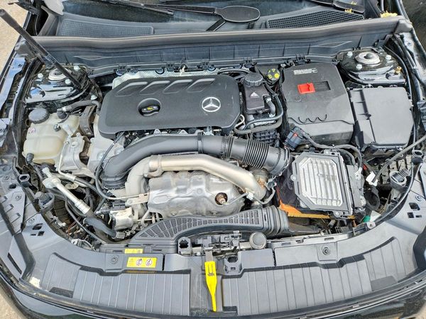 2025 MERCEDES-BENZ GLB GLB250 4MATIC