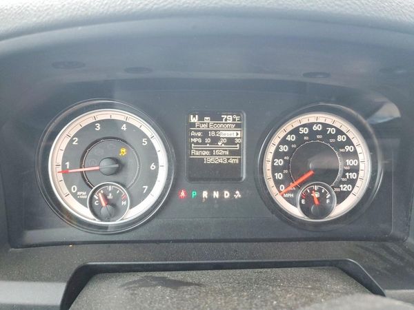2015 RAM 1500 SLT