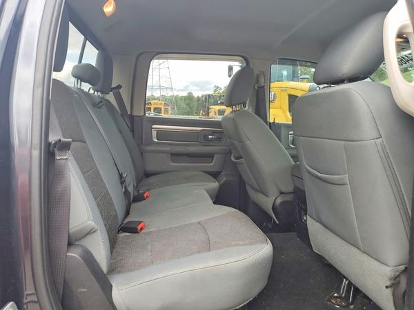 2015 RAM 1500 SLT