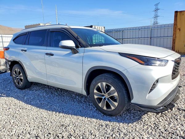 2023 TOYOTA HIGHLANDER