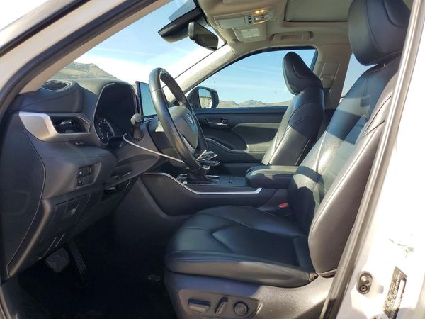 2023 TOYOTA HIGHLANDER