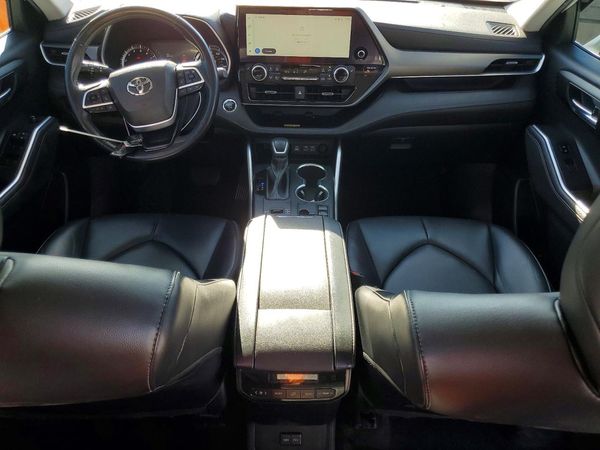 2023 TOYOTA HIGHLANDER
