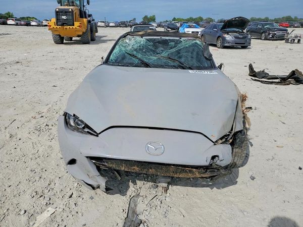 2024 MAZDA MX-5 MIATA Club