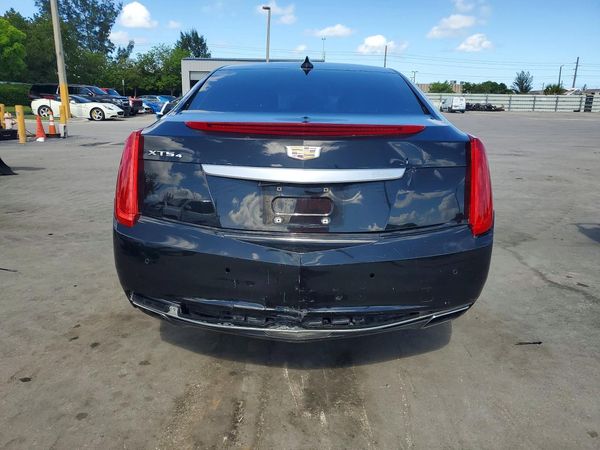 2016 CADILLAC XTS