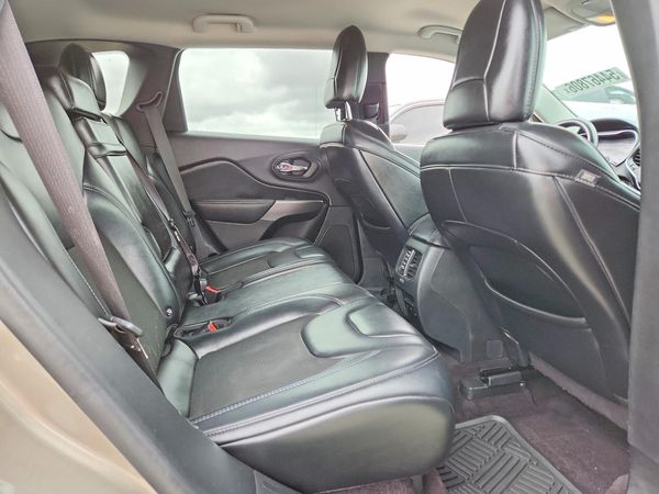2019 JEEP CHEROKEE LATITUDE PLUS FWD