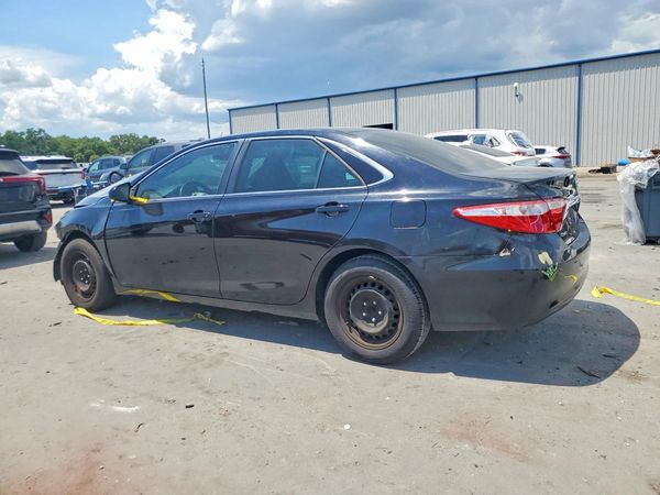 2017 TOYOTA CAMRY
