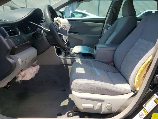 2017 TOYOTA CAMRY
