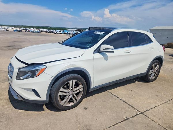 2016 MERCEDES-BENZ GLA GLA250