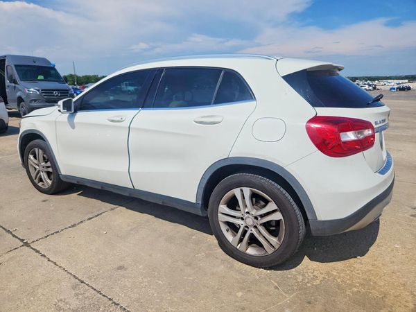 2016 MERCEDES-BENZ GLA GLA250