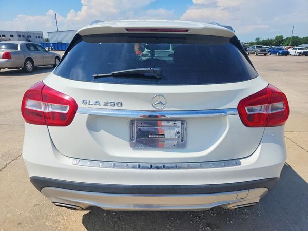 2016 MERCEDES-BENZ GLA GLA250