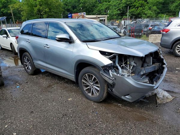 2018 TOYOTA HIGHLANDER