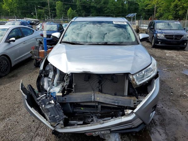 2018 TOYOTA HIGHLANDER
