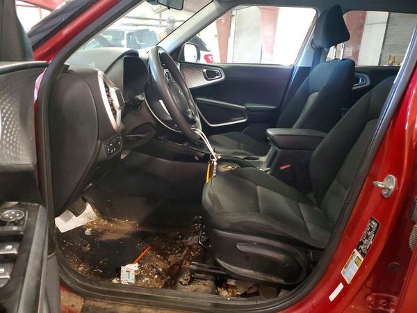 2022 KIA SOUL
