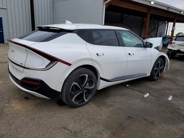 2024 KIA EV6