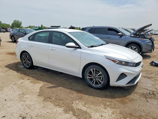 2022 KIA FORTE FE, LXS