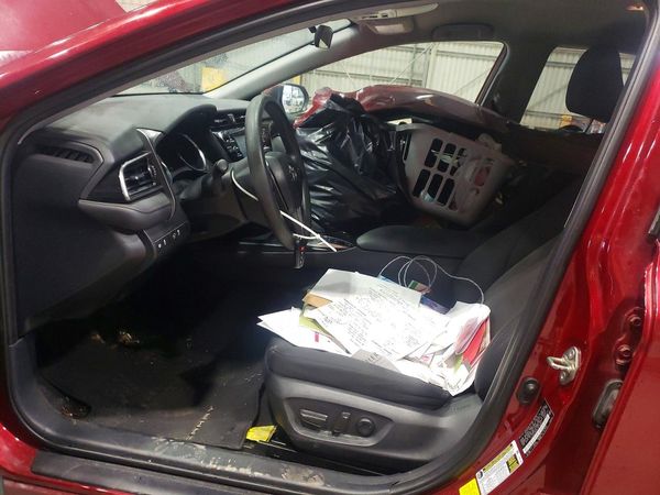 2020 TOYOTA CAMRY