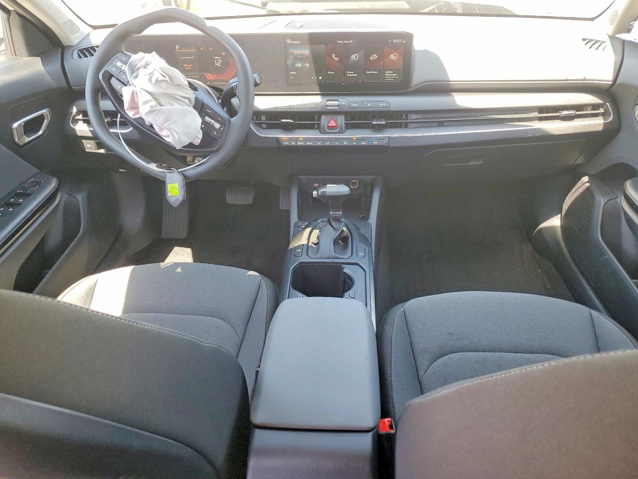2026 KIA K4 LX, LXS