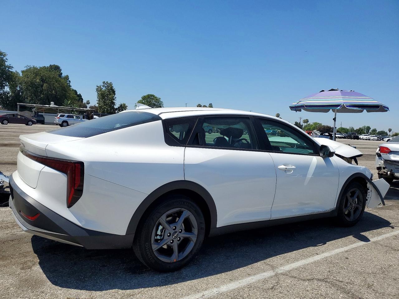 2026 KIA K4 LX, LXS