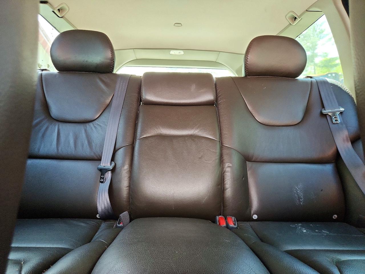 2004 VOLVO XC70