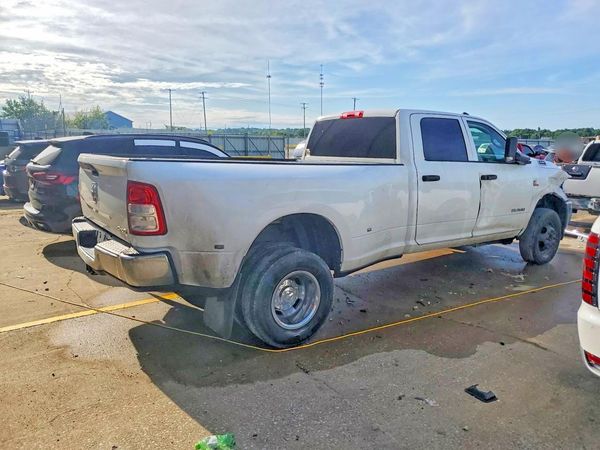 2021 RAM 3500