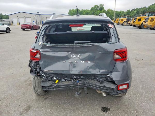 2026 HYUNDAI VENUE SEL, SEL w/ 2-Tone Roof