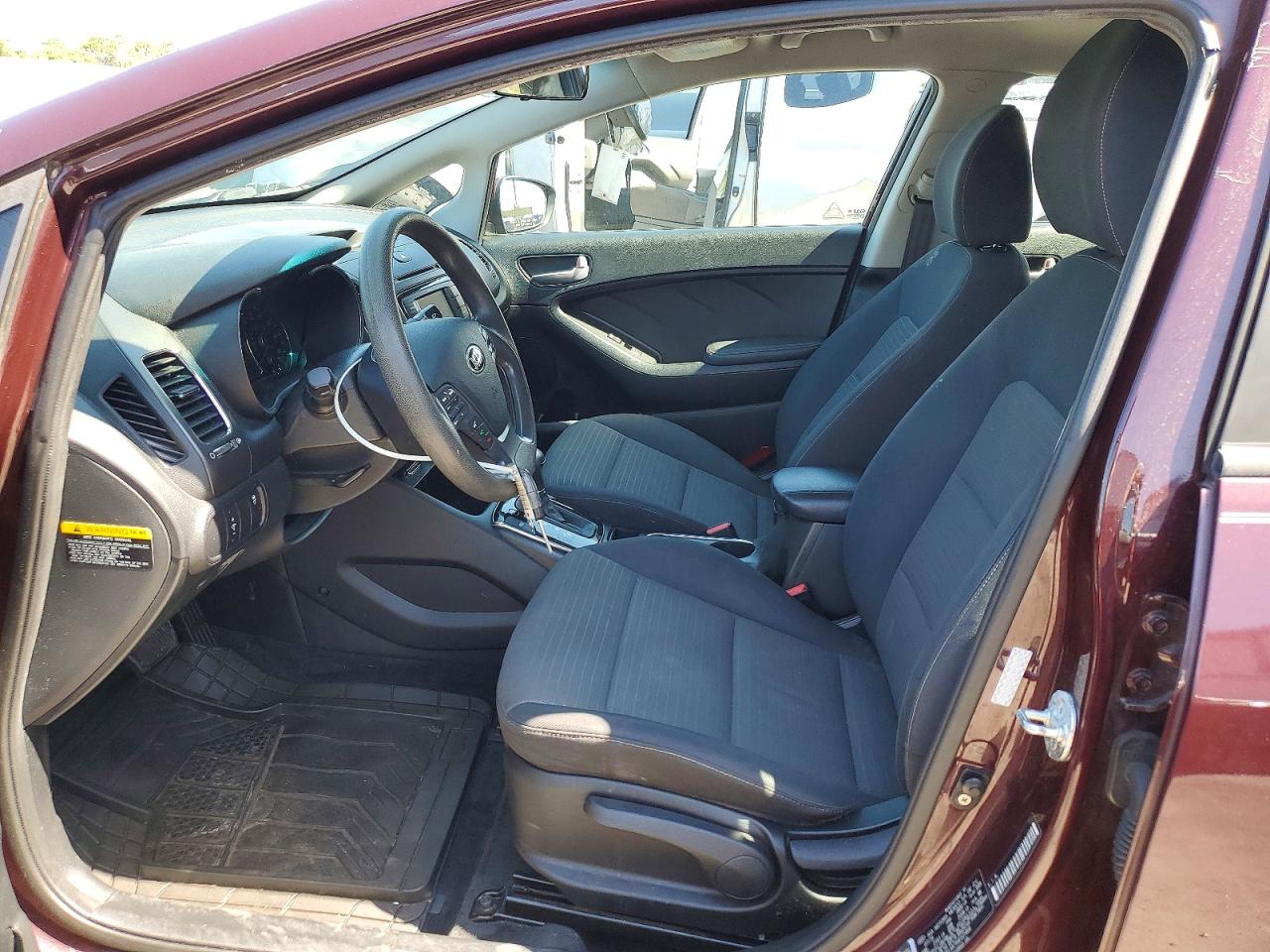 2017 KIA FORTE LX Popular, S
