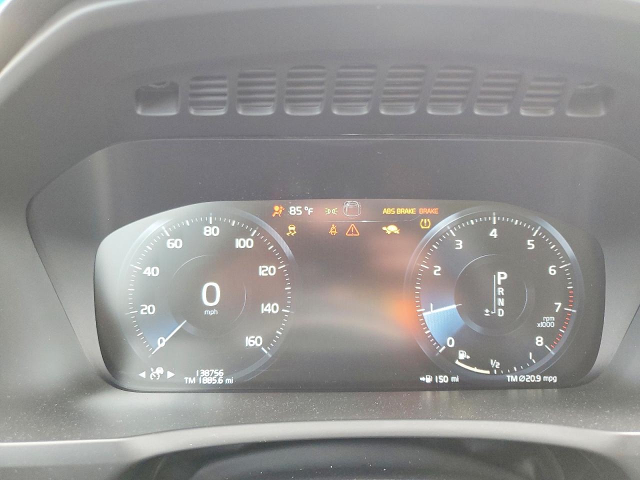 2019 VOLVO XC90 Momentum
