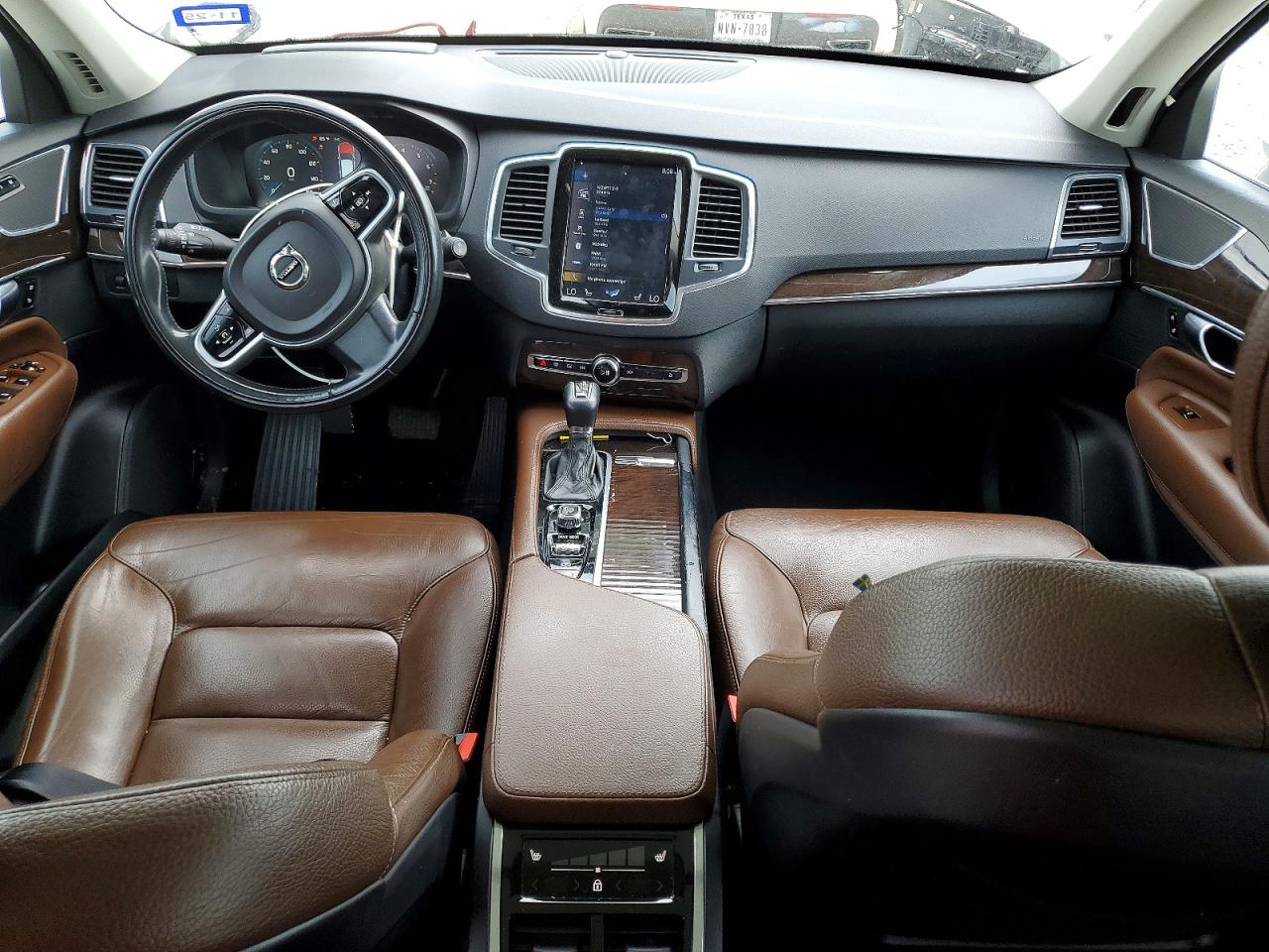 2019 VOLVO XC90 Momentum