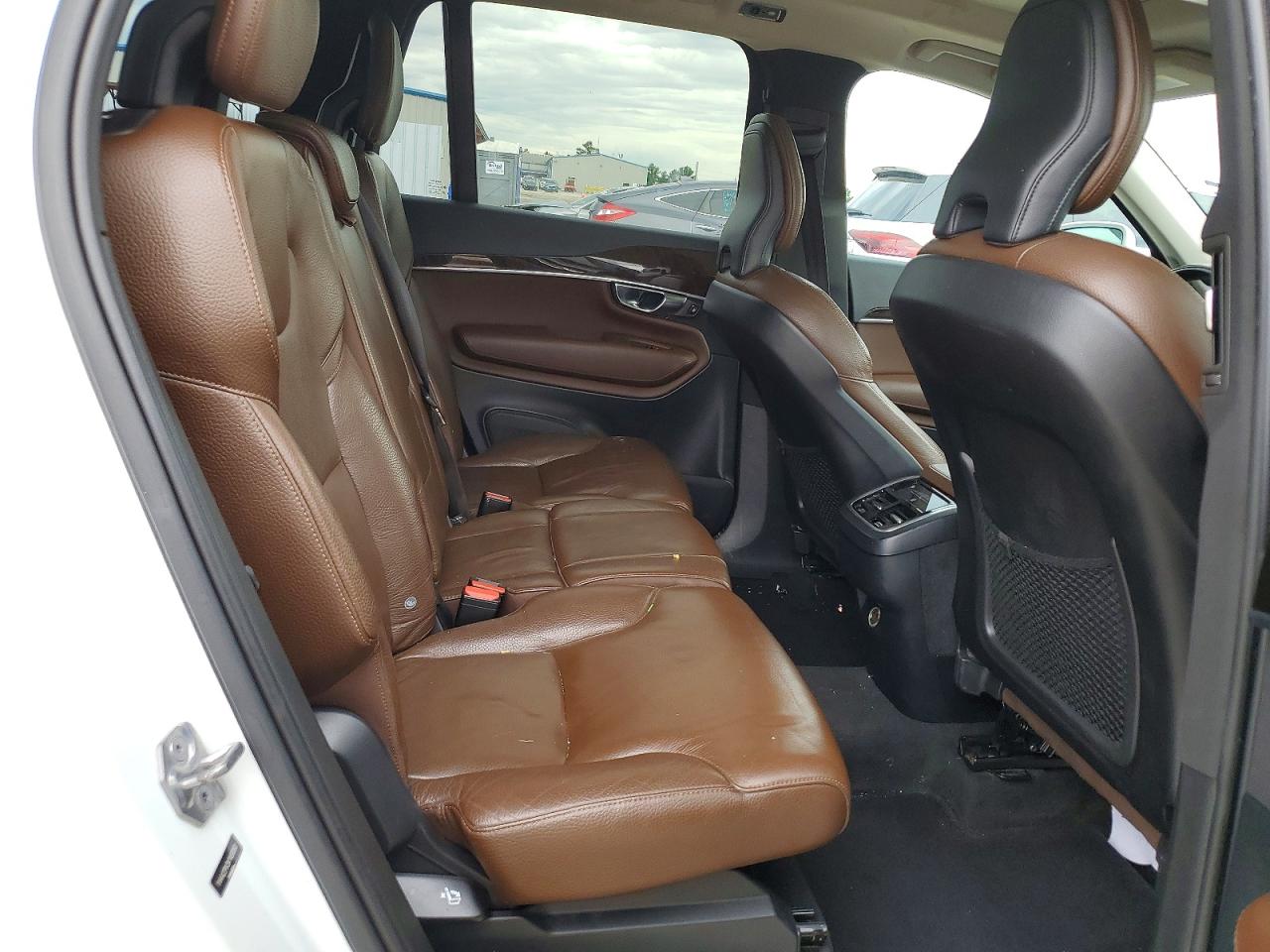 2019 VOLVO XC90 Momentum