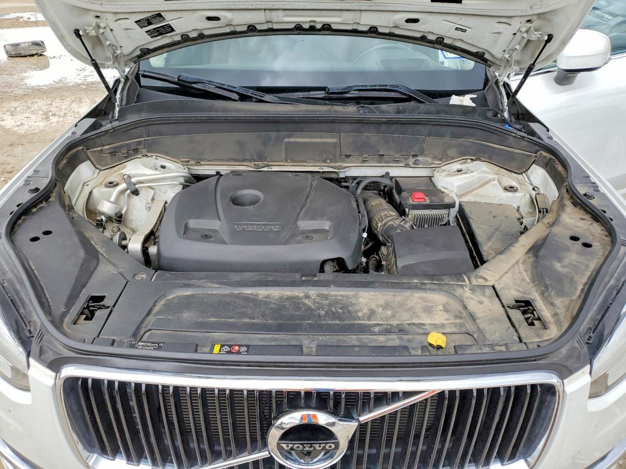 2019 VOLVO XC90 Momentum