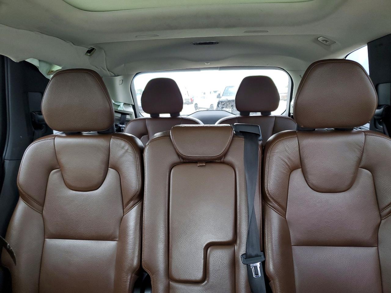 2019 VOLVO XC90 Momentum
