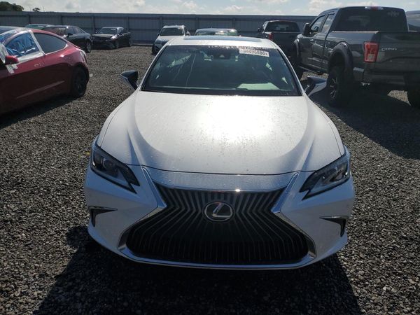 2021 LEXUS ES 250