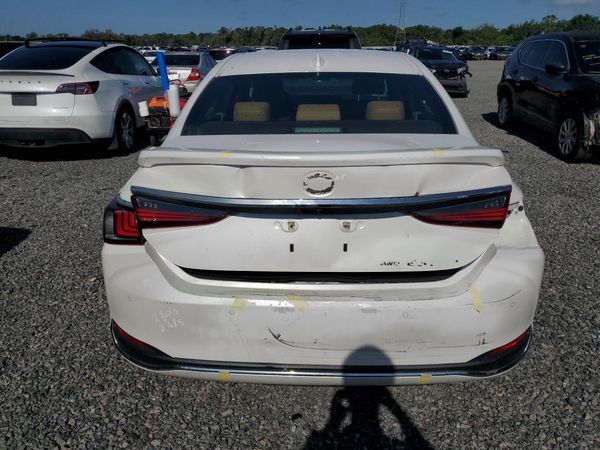 2021 LEXUS ES 250