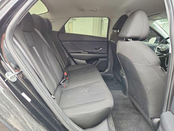 2022 HYUNDAI ELANTRA SEL w/ Convenience Pkg