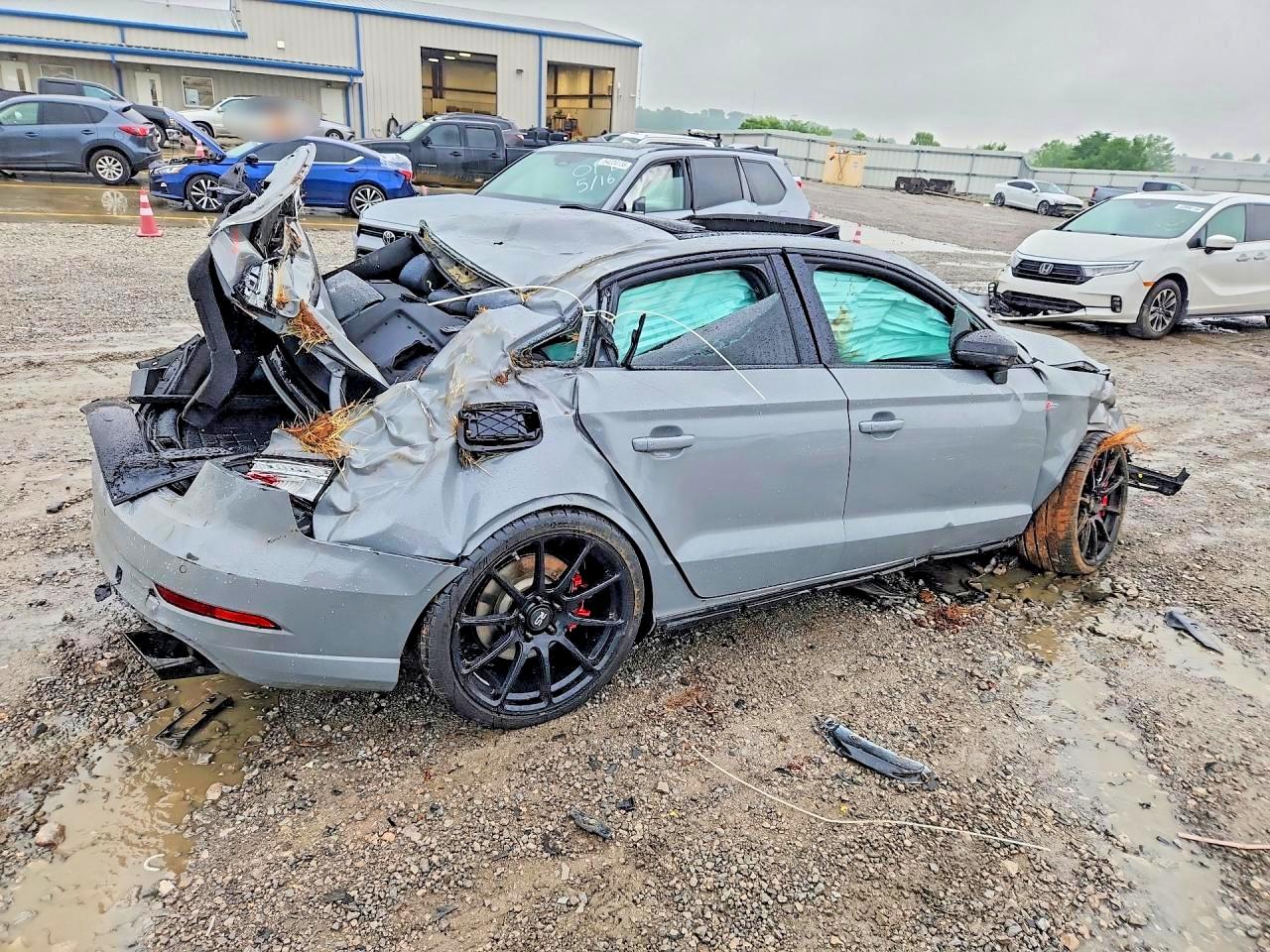 2020 AUDI RS3 quattro