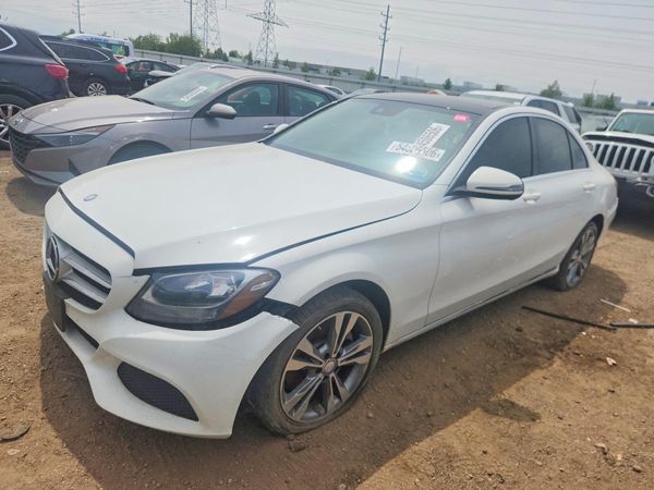 2017 MERCEDES-BENZ C-CLASS C300-4M — Front 3/4