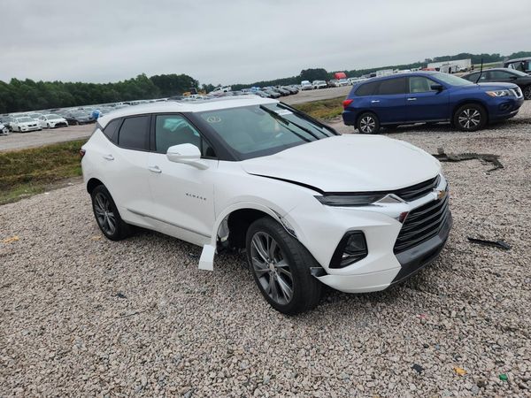 2020 CHEVROLET BLAZER Premier — Passenger 3/4