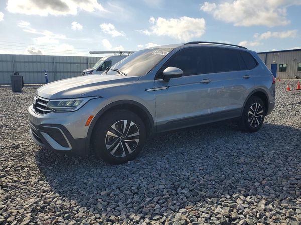 2022 VOLKSWAGEN TIGUAN S