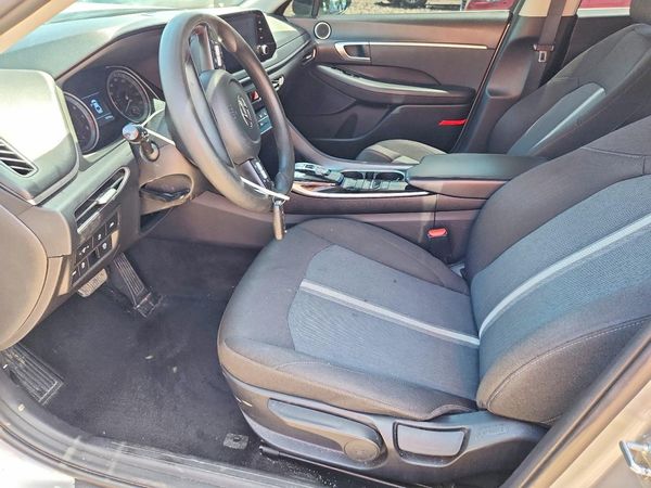2021 HYUNDAI SONATA SE