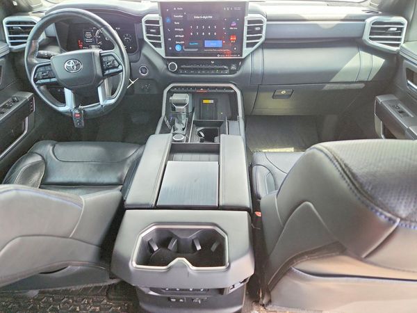 2022 TOYOTA TUNDRA Platinum