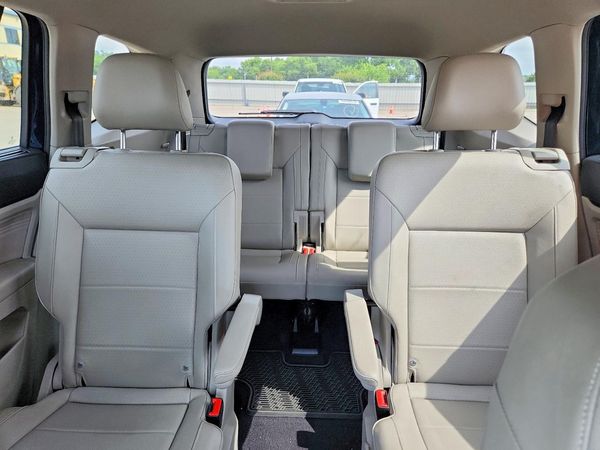 2021 VOLKSWAGEN ATLAS SE w/ Tech