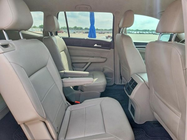 2021 VOLKSWAGEN ATLAS SE w/ Tech