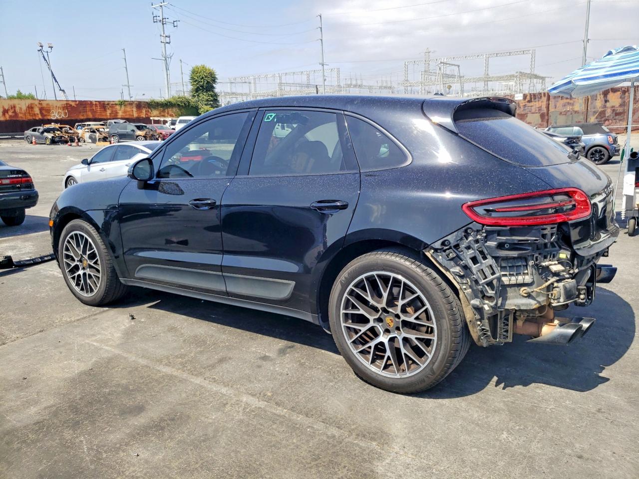 2018 PORSCHE MACAN