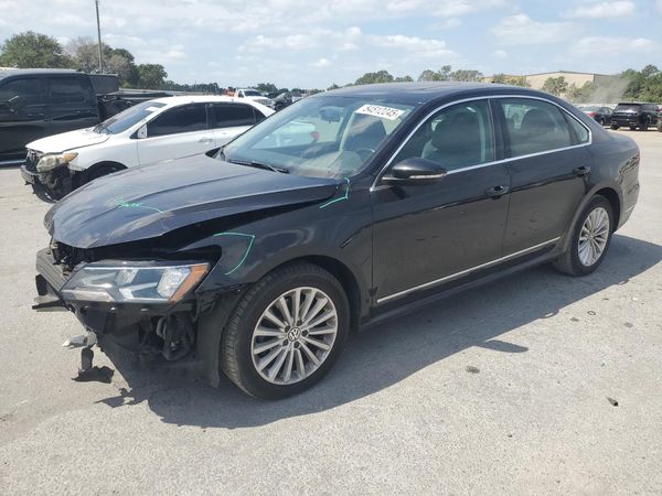 2017 VOLKSWAGEN PASSAT