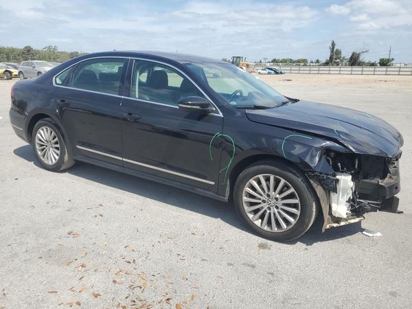 2017 VOLKSWAGEN PASSAT SE