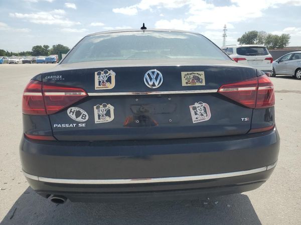 2017 VOLKSWAGEN PASSAT SE