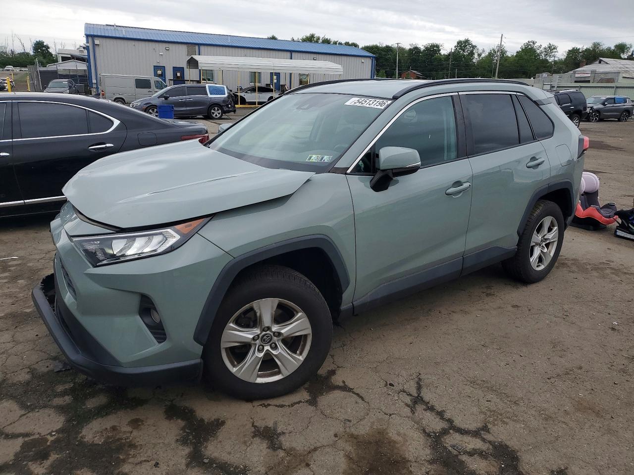 2021 TOYOTA RAV4 XLE