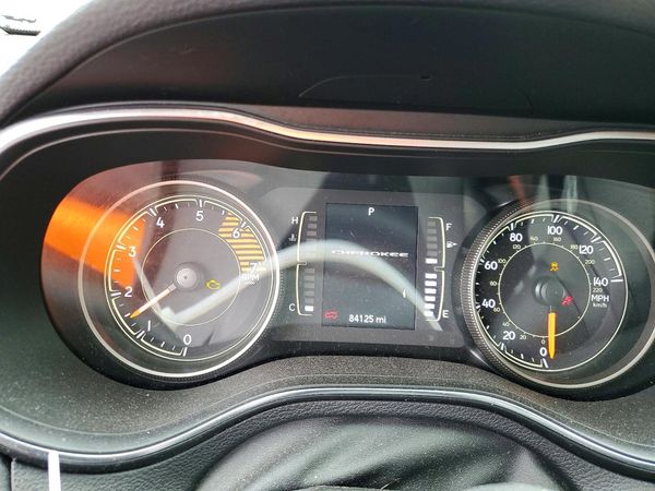 2019 JEEP CHEROKEE LATITUDE PLUS 4X4